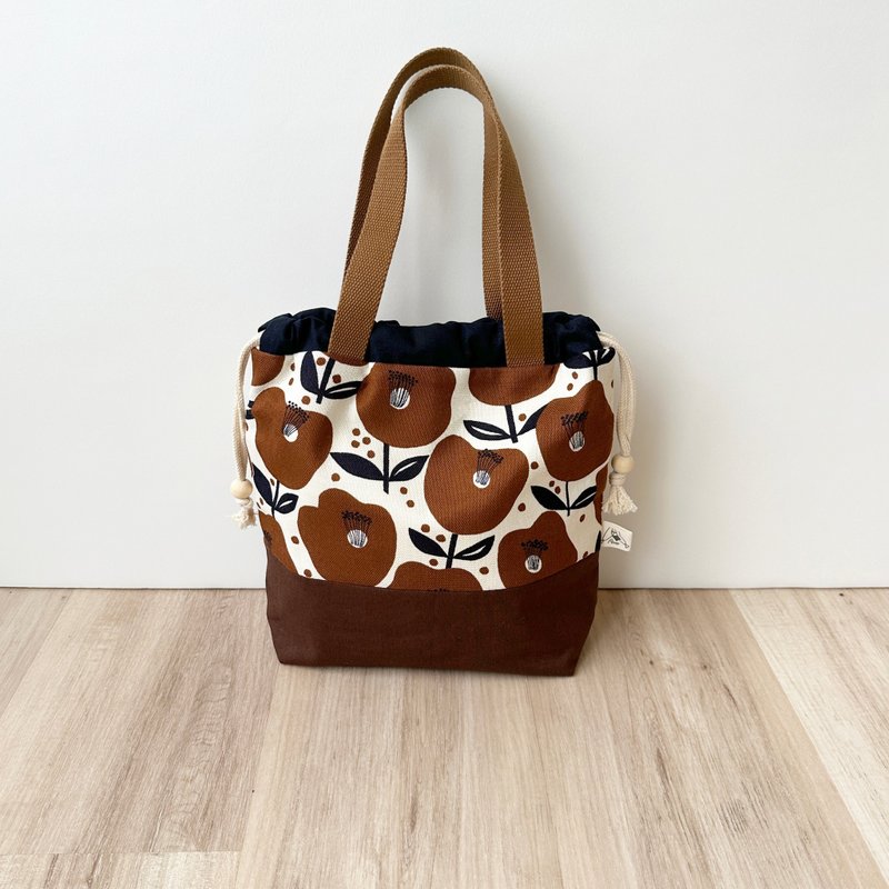 【River】Beam Tote Bag (Wide)/Japanese Fabric/Flower/Red Coffee - กระเป๋าถือ - ผ้าฝ้าย/ผ้าลินิน สีนำ้ตาล