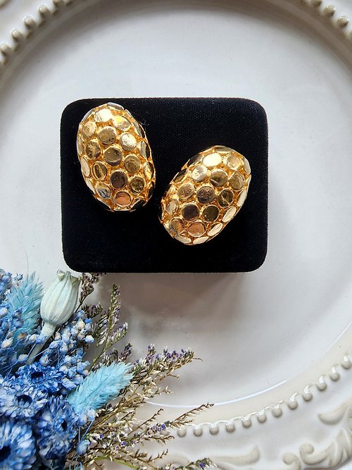 Hale黑爾典藏西洋古董 美國西洋古董飾品 / 金色蛋面幾何摩登夾式耳環/復古珠寶首飾