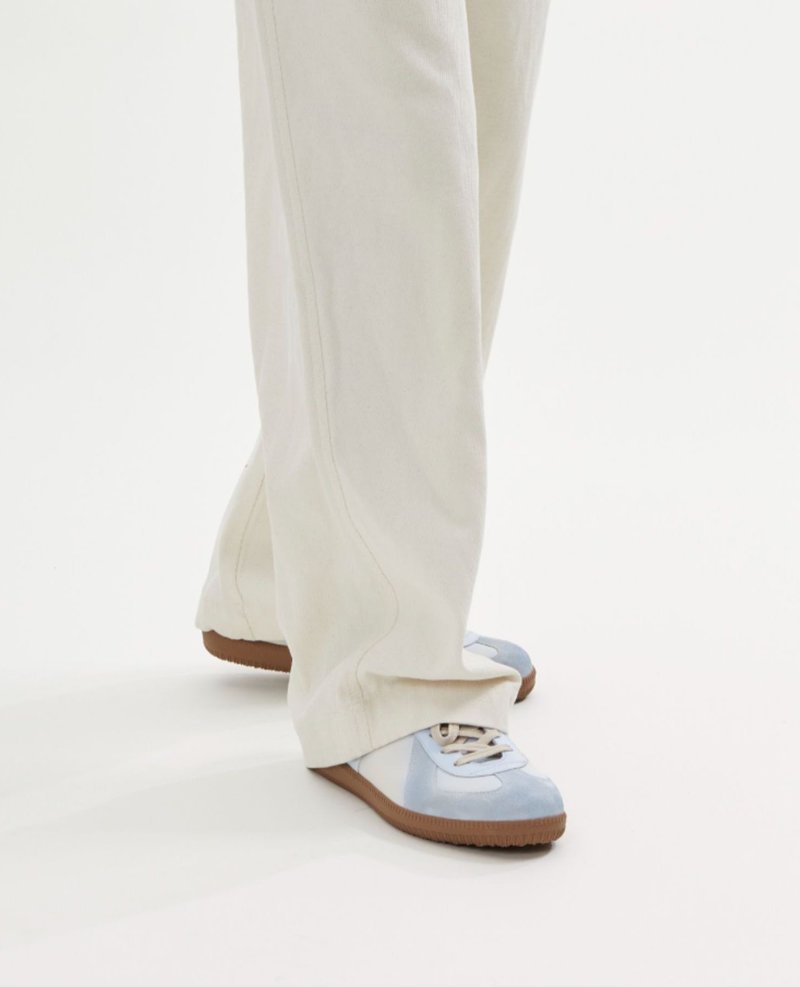 German Trainers 噴漆德訓球鞋 無性別穿搭 淺藍色 - 女運動鞋/球鞋 - 其他材質 藍色