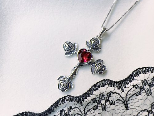 Esme Accessory 天然石榴石 純銀項鍊 心形 硫化玫瑰 十字架 1月生日石七夕情人節