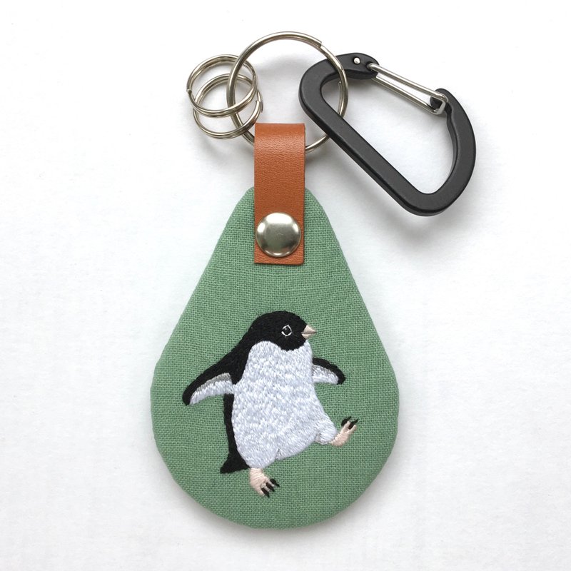 Adelie penguin Embroidery Keychain: Spring Green - ที่ห้อยกุญแจ - งานปัก สีเขียว