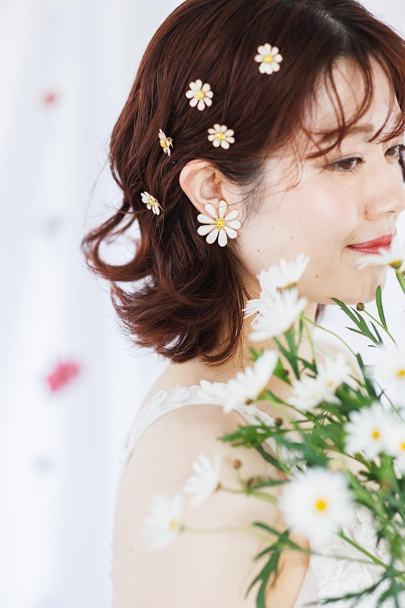瑪格麗特耳環 布萊德爾飾品 新娘 - 耳環/耳夾 - 壓克力 白色