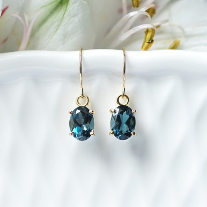 14KGF London Blue Topaz Oval Cut Claw Earrings Raisa - ต่างหู - เครื่องเพชรพลอย สีน้ำเงิน