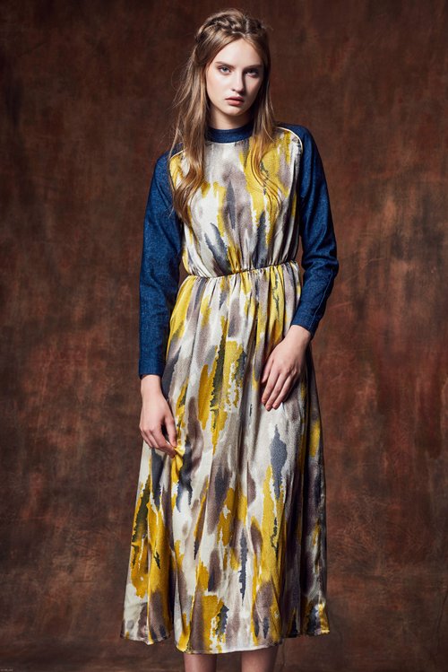 Denim stand-up collar + gray coffee satin long dress