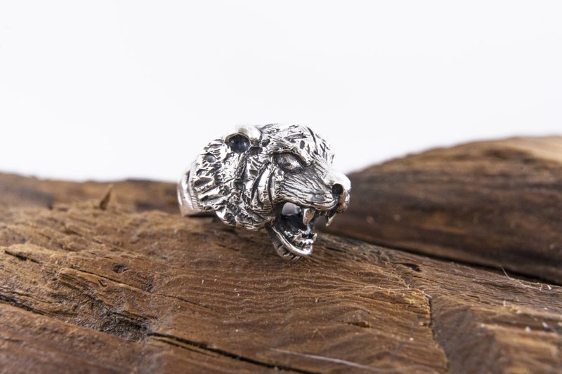 [Aged Silver - Myriad Beasts Series] Tiger Lord / Animal Silver Ring - แหวนทั่วไป - เงิน 
