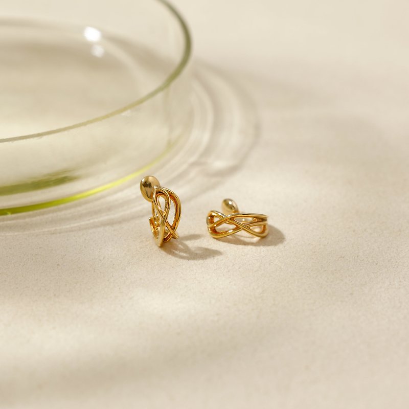 Cradle-woven GD - Hoop-shaped mini loop fit Clip-On in gold with delicate curves like a plant - Earrings & Clip-ons - Other Metals Gold