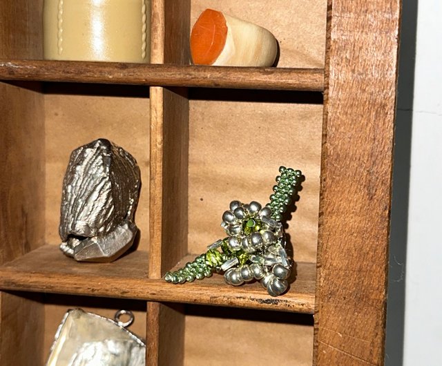 エイリアンフラワーフェスティバル限定グリーンリーフピアス