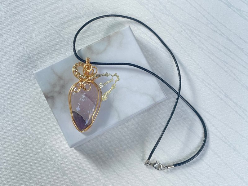 *220746 wire wrapping amethyst Bronze wrapping pendant - Necklaces - Copper & Brass Purple