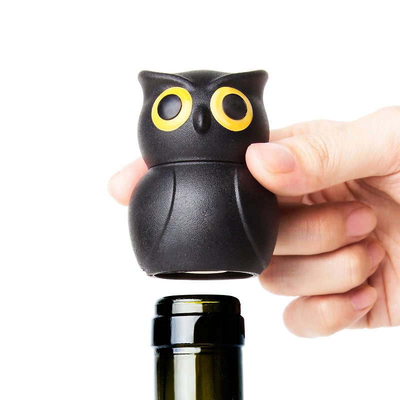 QUALY Owl-Wine Bottle Stopper - Other - Plastic Brown