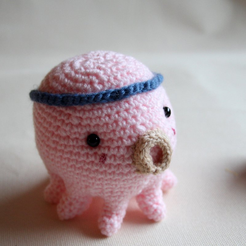 手鉤玩偶 毛線娃娃 粉紅嘟嘴小章魚 - 玩偶/公仔 - 聚酯纖維 粉紅色