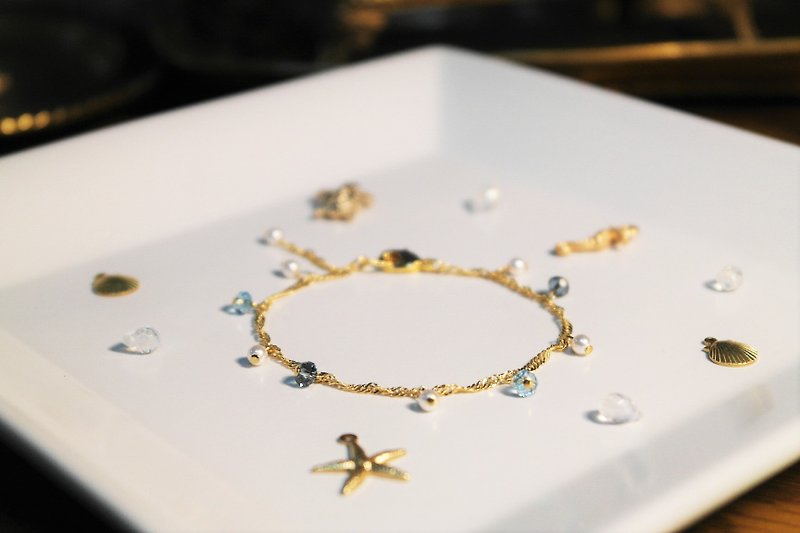 "Cote d'Azur" Ocean Pearl Dangle Bracelet - สร้อยข้อมือ - กระดาษ 