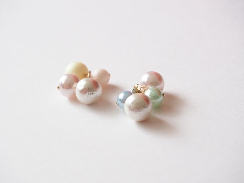 [14kgf] grain Cotton Pearl Earrings (spring) - Earrings & Clip-ons - Other Materials White