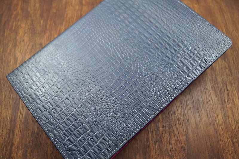 APEE leather manual ~ side lift flat leather case ~ crocodile skin pattern blue gray ~ ipad Air2 - อื่นๆ - หนังแท้ สีเทา