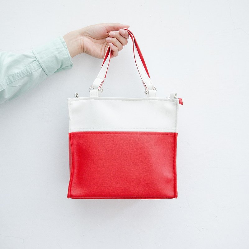 紙袋造型拼色包 手提肩背兩用 白X紅 - 側背包/斜背包 - 人造皮革 紅色