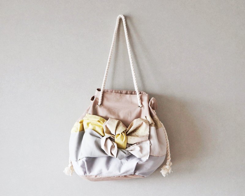 50% OFF Drawstring bag made of different materials mariage (hidamari) - Messenger Bags & Sling Bags - Cotton & Hemp Yellow