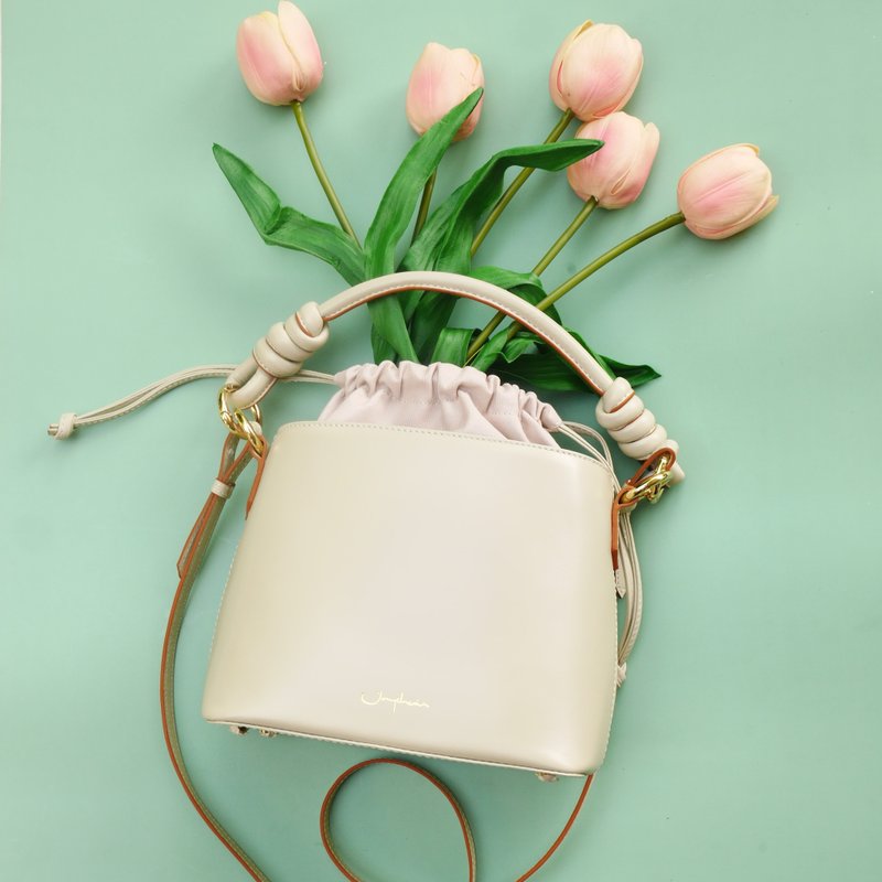 Fuji Bucket Bag 泰國包包 - 泰國包包 / Vanilla Caramel 奶油色 - 束口袋/束口背包/水桶包 - 真皮 白色