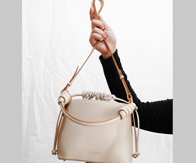 Handbag in Vanilla Color With Leather Caramel Strap and 