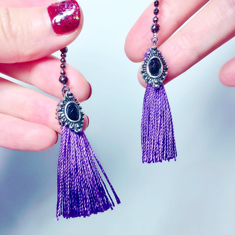紫色流蘇耳環（抗敏耳針） - 耳環/耳夾 - 棉．麻 紫色