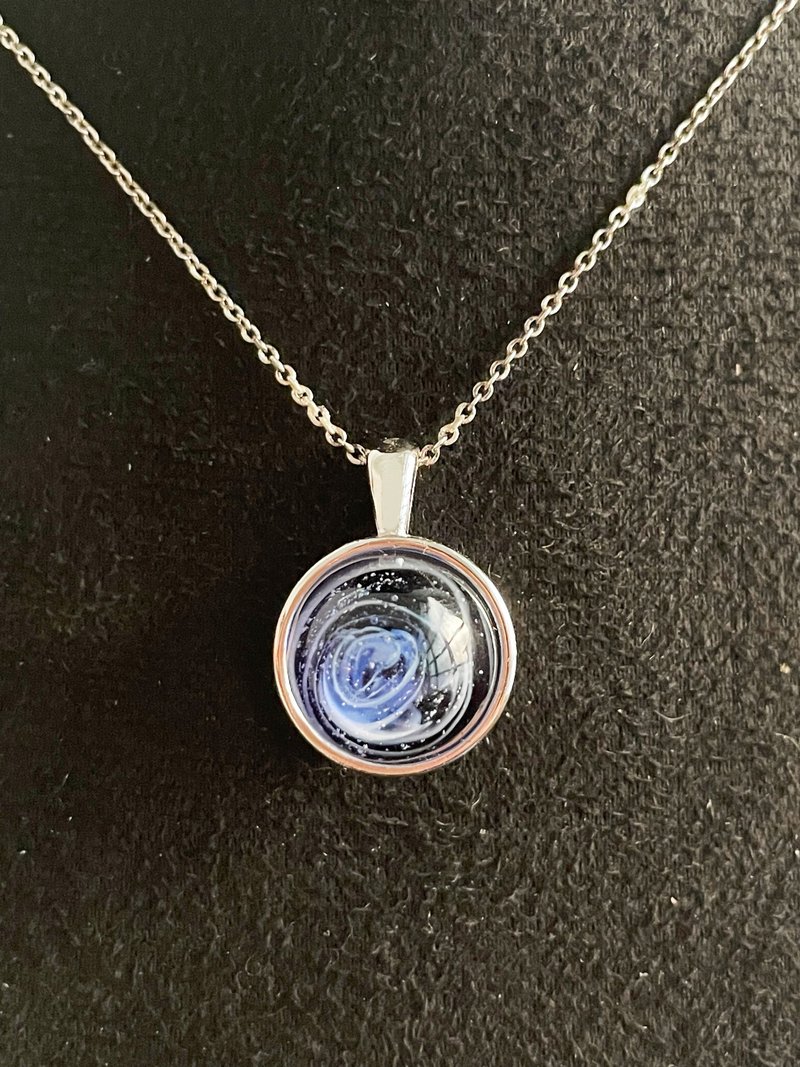 宇宙骨灰琉璃項鍊-客製化 - 項鍊 - 玻璃 