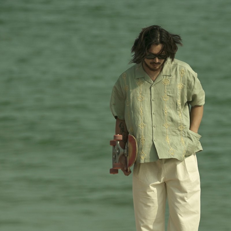 Japanese Linen Embroidered Beach Shirt - เสื้อเชิ้ตผู้ชาย - ผ้าฝ้าย/ผ้าลินิน สีเขียว