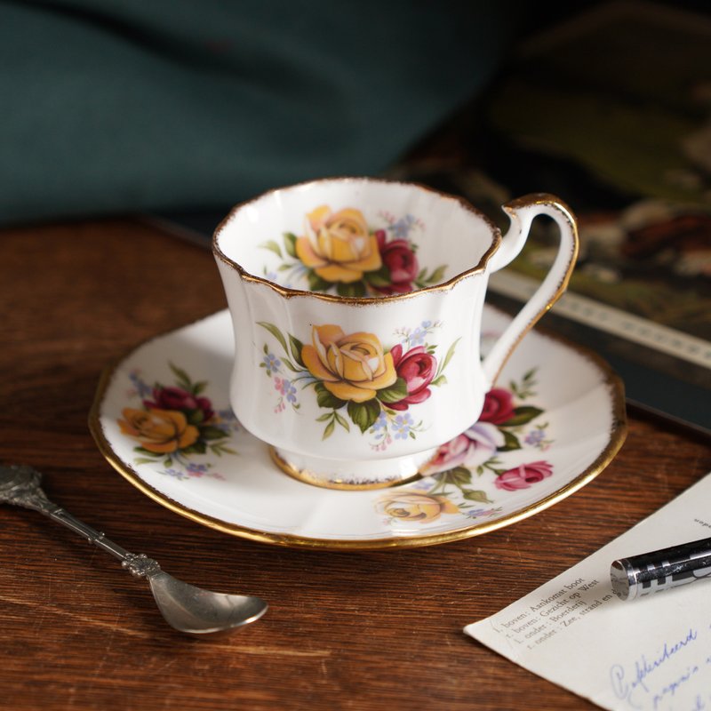 英國Melrosa雙色玫瑰細骨瓷茶杯組/咖啡杯 - 茶壺/茶杯/茶具 - 瓷 多色