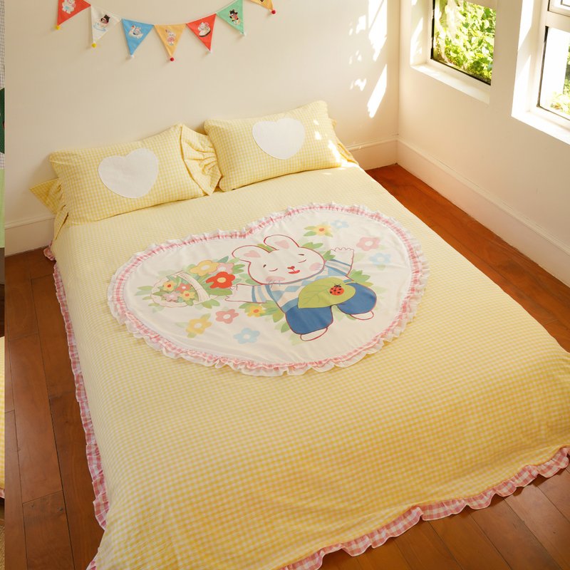 Little rabbit buzzing four-piece set 80s retro Showa childlike cute plaid pure cotton gift bedding - เครื่องนอน - ผ้าฝ้าย/ผ้าลินิน สีเหลือง