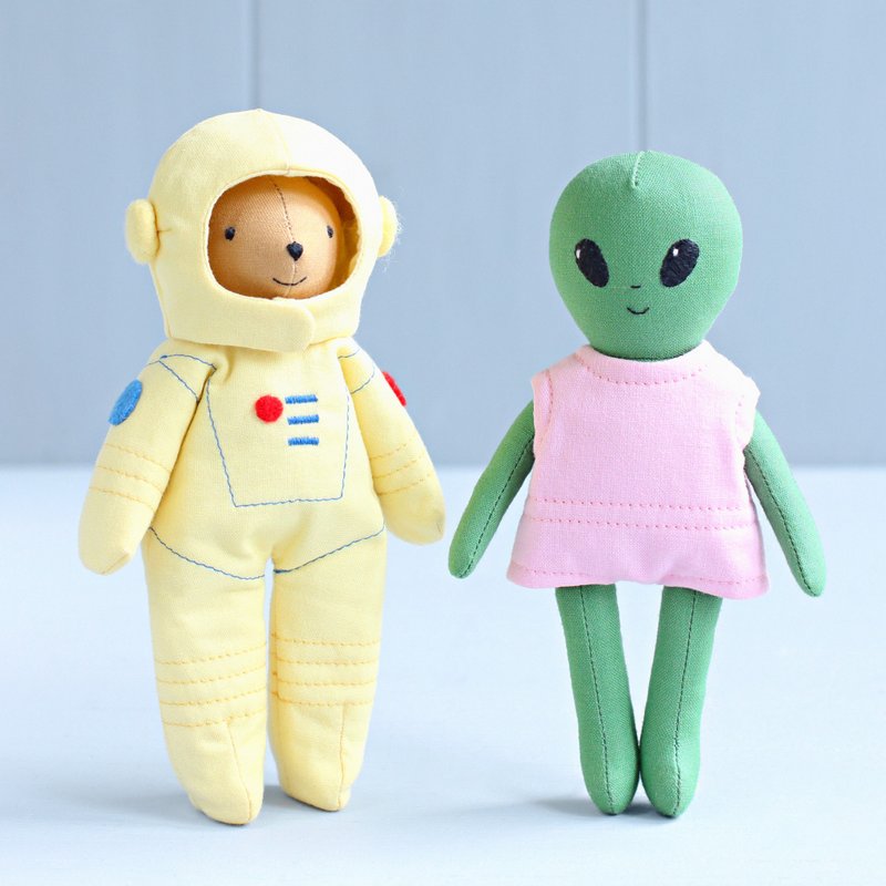 2 PDF Mini Astronaut Bear Stuffed Animal and Alien Doll Sewing Patterns Bundle - 手工藝教學/工具書 - 其他材質 