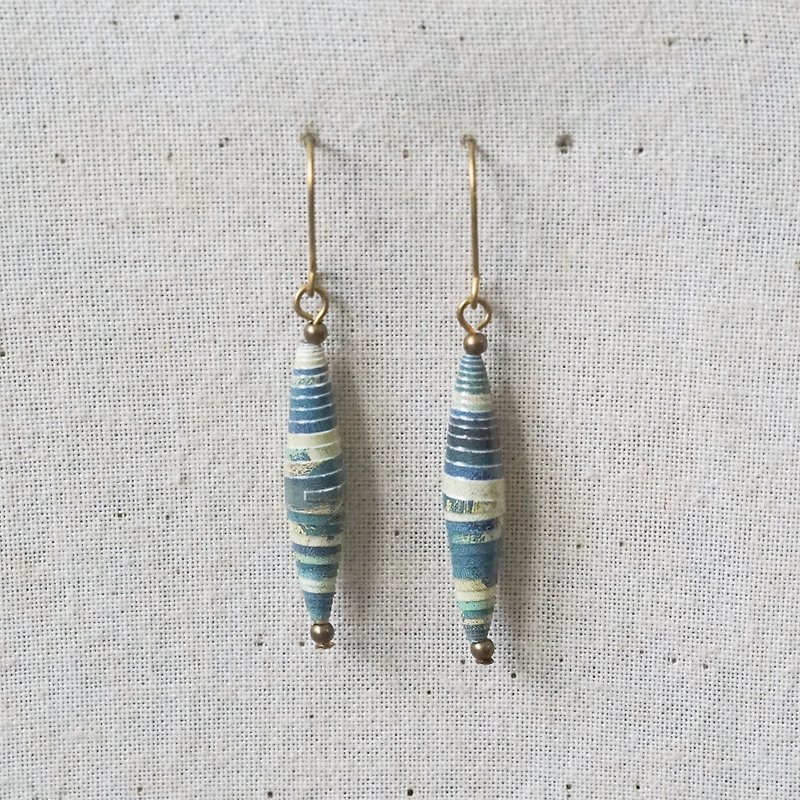 [Small roll paper handmade/paper art/jewelry] multi-color optional pattern spindle earrings - Earrings & Clip-ons - Paper Multicolor
