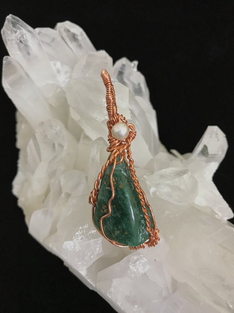 Angelin Jewelry || Green Aventurine / Pendant / Metal Wire Braid / Crystal Mine / Necklace - สร้อยคอ - คริสตัล 