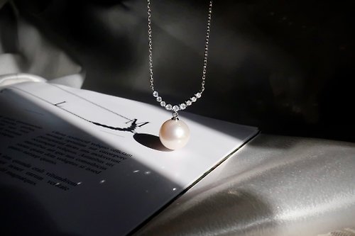 𝐖𝐄𝐈𝐒𝐇𝐈晶品設計館 WEISHI法式V形珍珠項鍊 天然海水珍珠 S925 鑲鑽設計