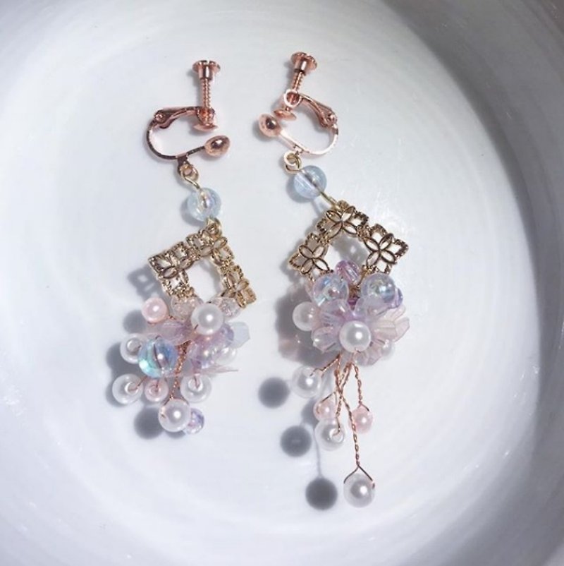 珍珠流蘇耳環【夢露】 - 耳環/耳夾 - 其他材質 粉紅色