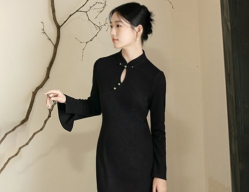 初蟬 新中式 改良旗袍秋冬針織喇叭袖水滴領洋裝