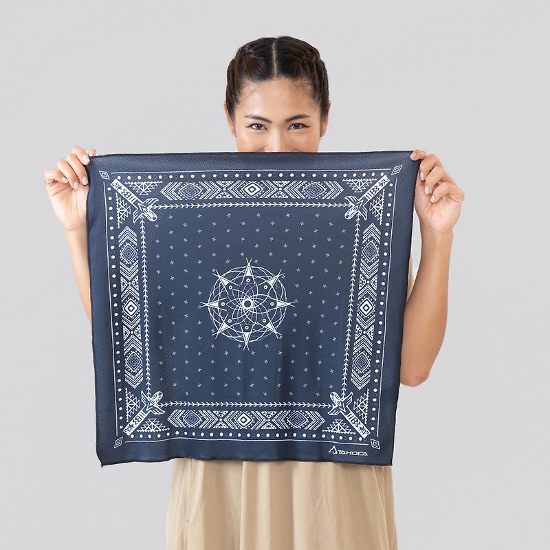 Wiyaka printed cool scarf - totem - ผ้าเช็ดหน้า - ไนลอน สีน้ำเงิน