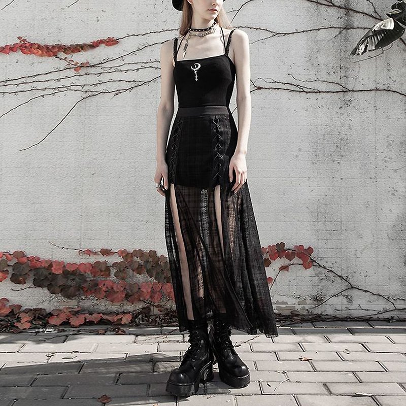 Gothic Heights Witchcraft Dark Plaid Dress / Classic / Out of print soon - กระโปรง - วัสดุอื่นๆ สีดำ