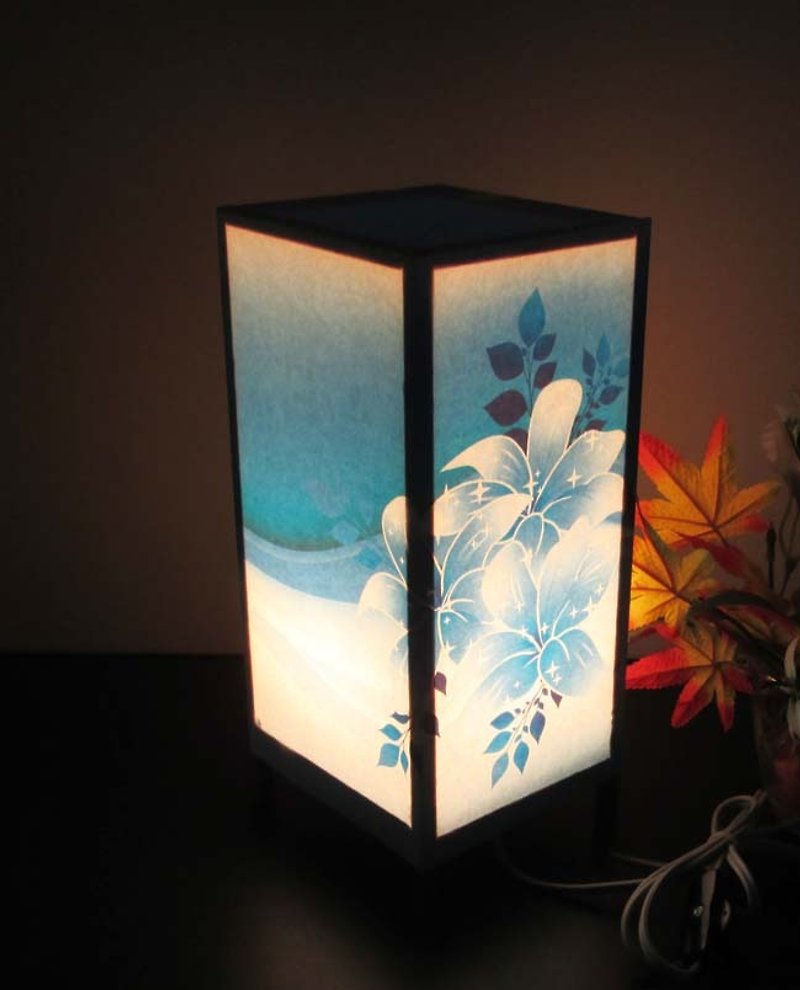 Mystery · Eternal petal «Dream light» Relaxing healing light stand - โคมไฟ - กระดาษ สีเงิน