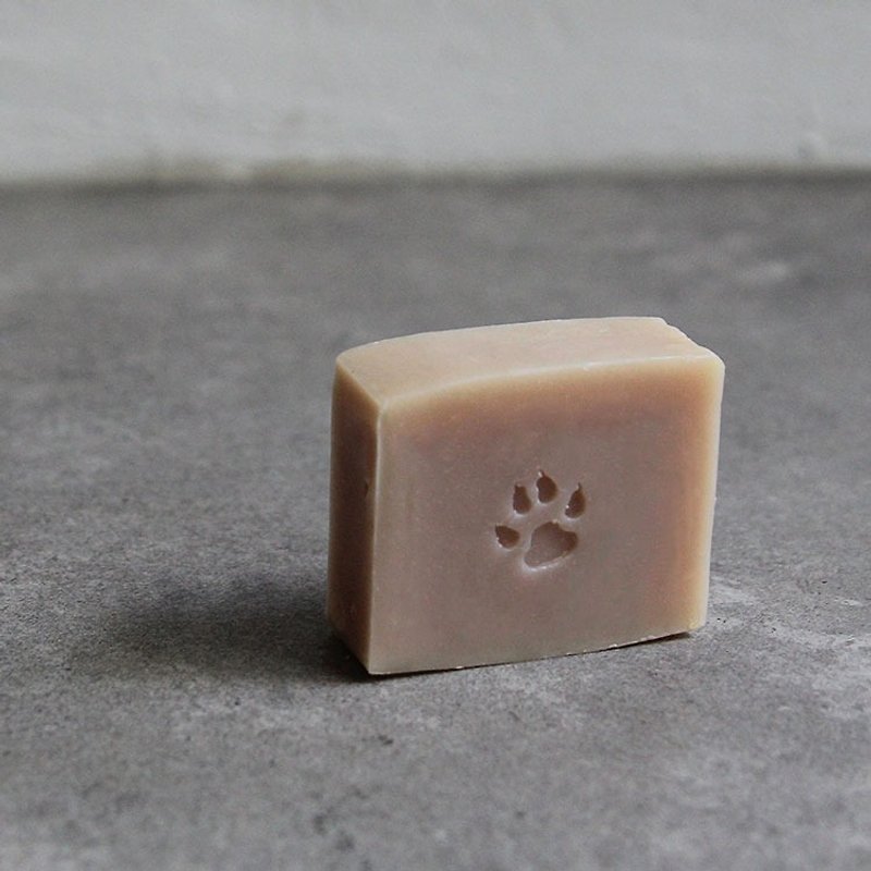 Dog Herbal Handmade Soap - Gentle Insensitive Cold Soap x 3 - ทำความสะอาด - วัสดุอื่นๆ สีม่วง