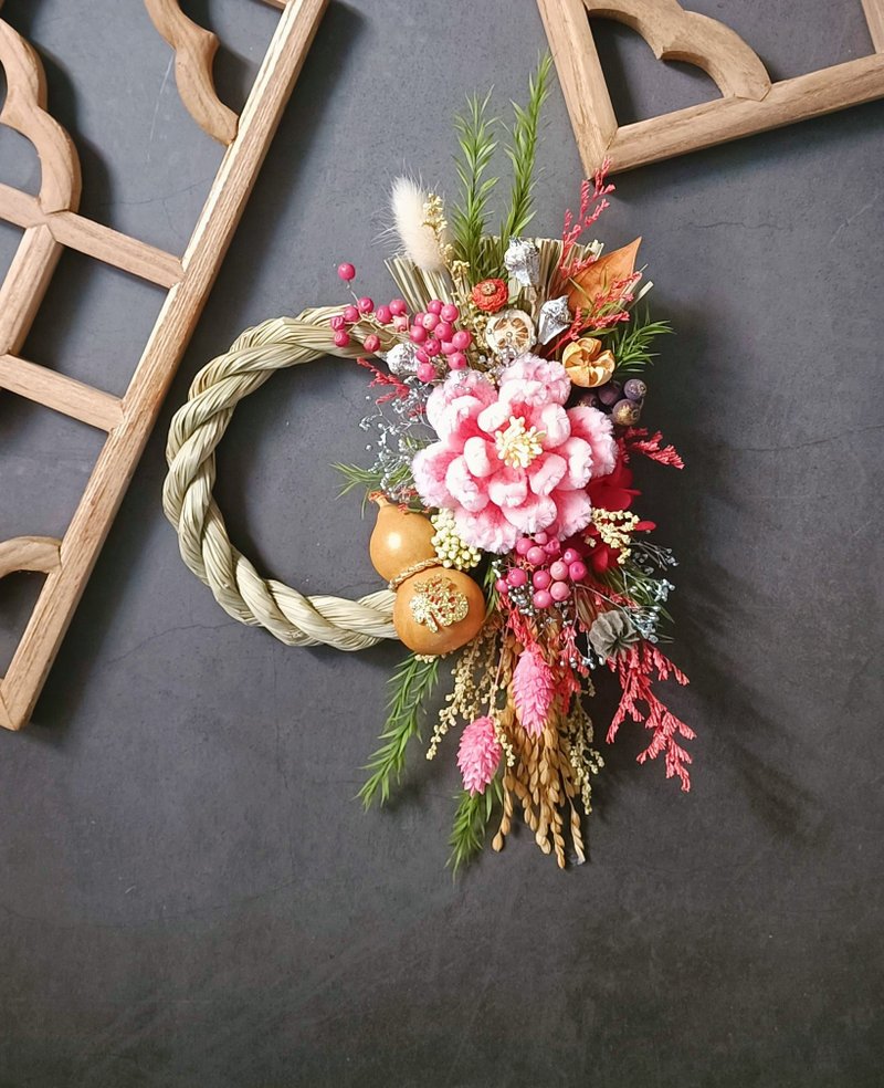 Welcome New Year's blessing note with rope hanging decoration Spring Festival handmade hairy root peony flower opening to celebrate the completion of the new home in stock - ของวางตกแต่ง - พืช/ดอกไม้ สึชมพู