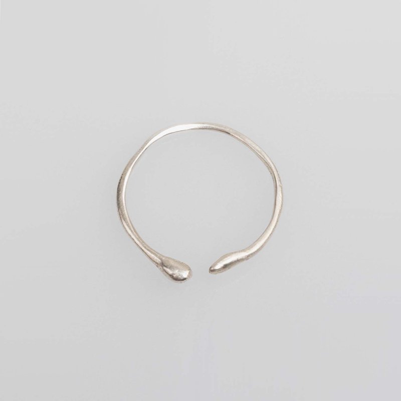 Whisper- Slight vine crescent tail ring two-tone - แหวนทั่วไป - เงินแท้ สีเงิน