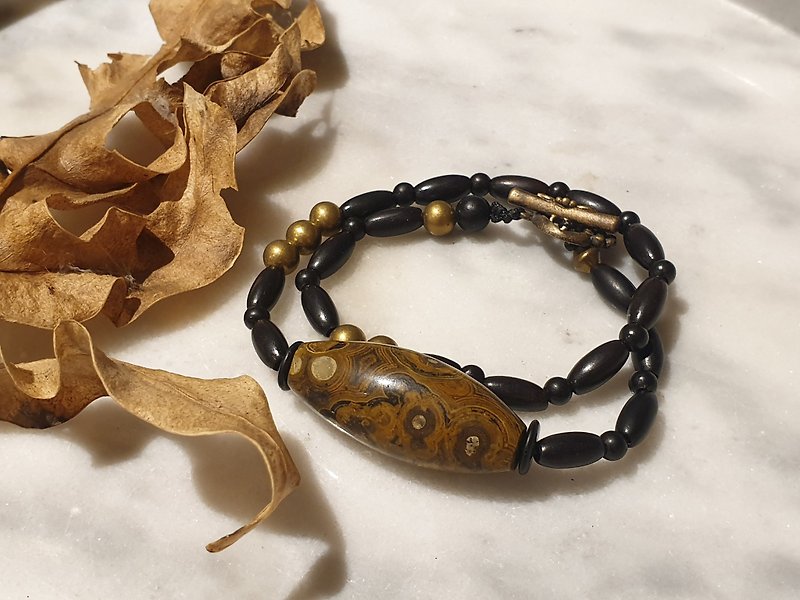 Oˋre Jewelry Designer Ebony & Gobi Agate Bronze Double Circle Bracelet Retro Zen Style - สร้อยข้อมือ - คริสตัล 
