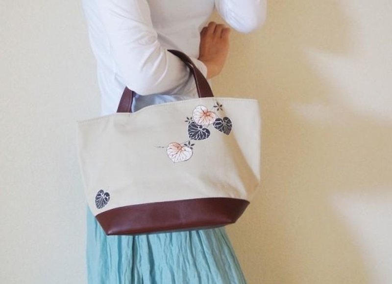Mini Tote Bag Aoi - กระเป๋าถือ - ผ้าฝ้าย/ผ้าลินิน สีกากี