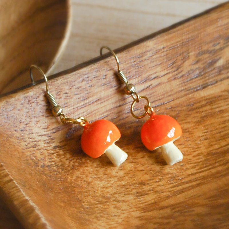 Small nameko earrings - Earrings & Clip-ons - Clay Orange