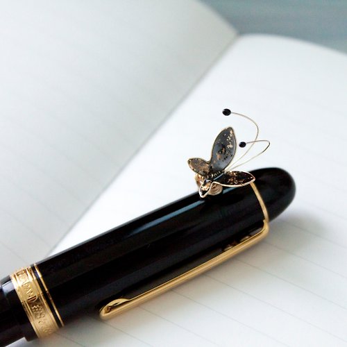 nimu black butterfly, decoration for fountain pens, flower pen holder, pencuff