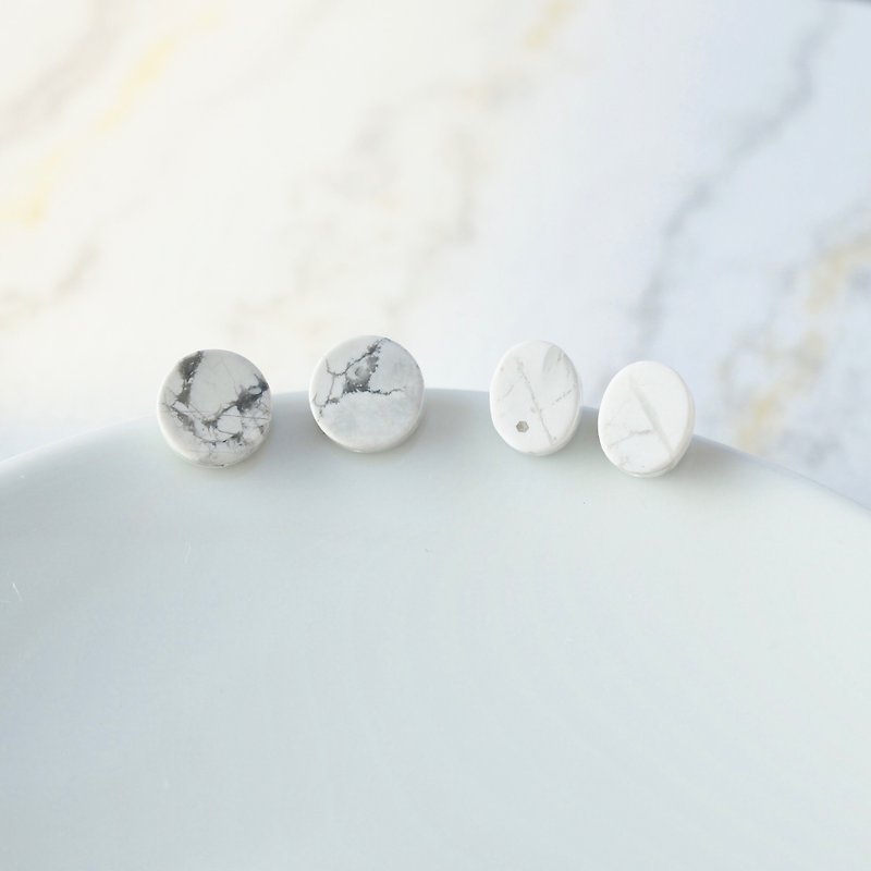 ITS-260 【Earrings Series】 Minimalist natural stone marbled round oval earrings earrings only - Earrings & Clip-ons - Gemstone White