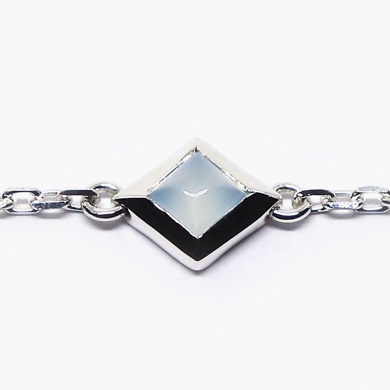 Sea blue chalcedony bracelet SV925【Pio by Parakee】藍玉髓手鍊 - Bracelets - Gemstone Blue
