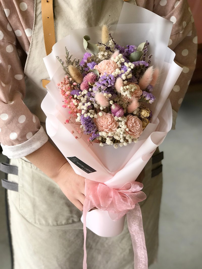 璎珞Manor*G08*Gift bouquet / eternal flower. Dry flower / Graduation season / Valentine's Day / Mother's Day - ช่อดอกไม้แห้ง - พืช/ดอกไม้ 