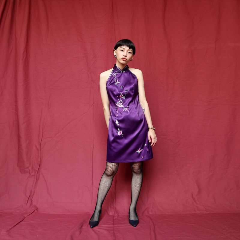 Pumpkin Vintage. Antique Purple Chinese Wind Embroidered Cheongsam - Qipao - Other Materials Purple