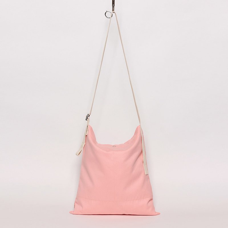 平方包 肩背包 帆布包 15吋筆電包 粉紅 - 側背包/斜背包 - 棉．麻 粉紅色