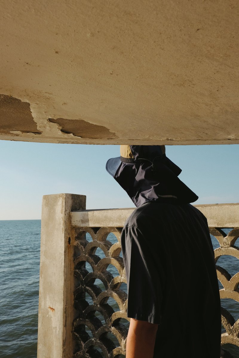 尼龍寬檐帽，4 片式，後檐，肩長，山藍色 - 帽 - 防水材質 藍色