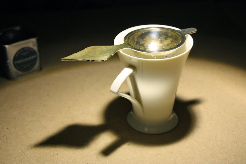 No violation of the sense of purchase from the Netherlands in the middle of the 20th century, the old copper-plated silver plated antique tea tea filter - ถ้วย - ทองแดงทองเหลือง สีเงิน