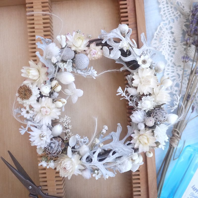 To be continued | fair. Through small dried flower wreath shooting props wall decoration gift wedding gifts arranged - ตกแต่งผนัง - พืช/ดอกไม้ ขาว